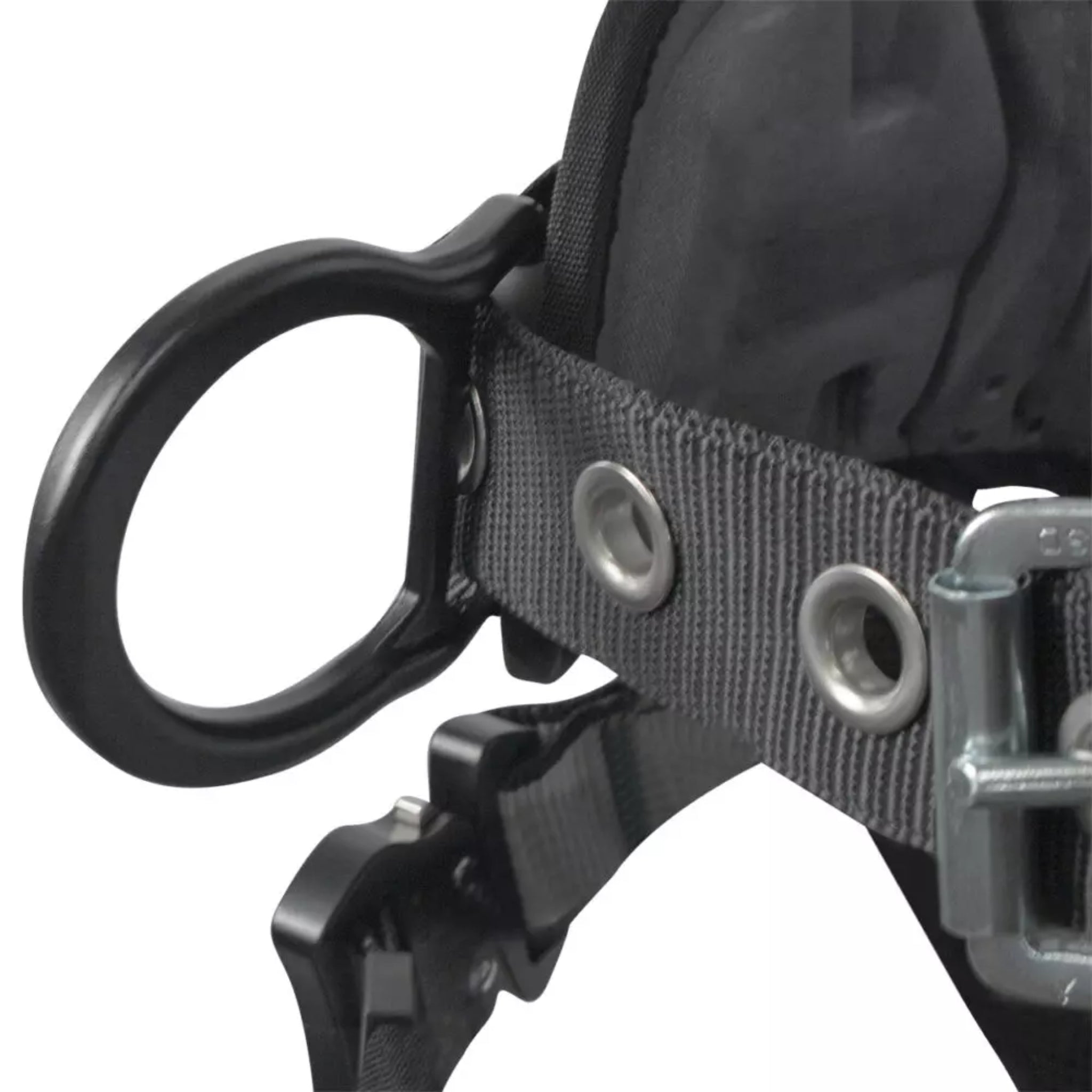 Safewaze 021-181 Series PRO+ Slate Construction Harness, connector detail